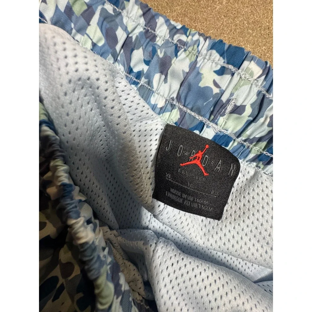 Nike Jordan Men's Size XL All Over Print‎ Mesh Lined Athletic Shorts Blue Green